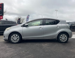 2012 Toyota Aqua G model , Push Start, Reverse Camera image 300646