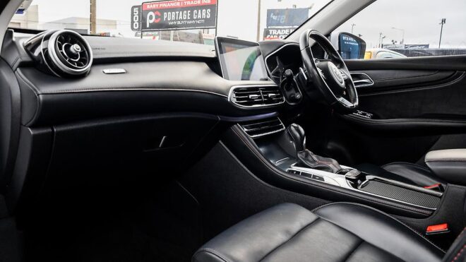 2022 Mg Hs 2.0PT/4WD/6AT EXCITE Tints image 302883