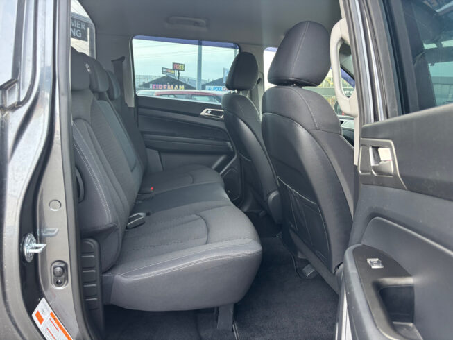 2019 Ssangyong Rhino DIESEL MANUAL 4WD 2.2DT image 300518