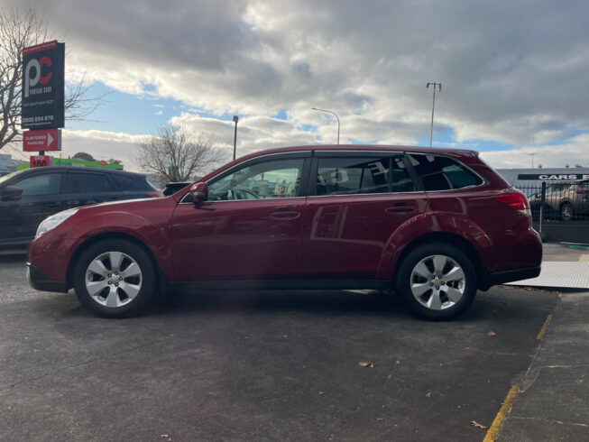 2009 Subaru Outback 4WD with leather image 299536
