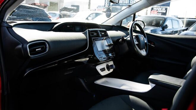 2016 Toyota Prius A Touring Selection, Top G Spec image 300183