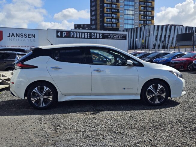 2018 Nissan Leaf X Model, 84.6% SOH, Cruise control image 302385