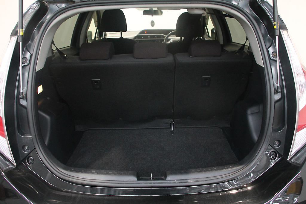 2015 Toyota Aqua G model , Push Start image 307555