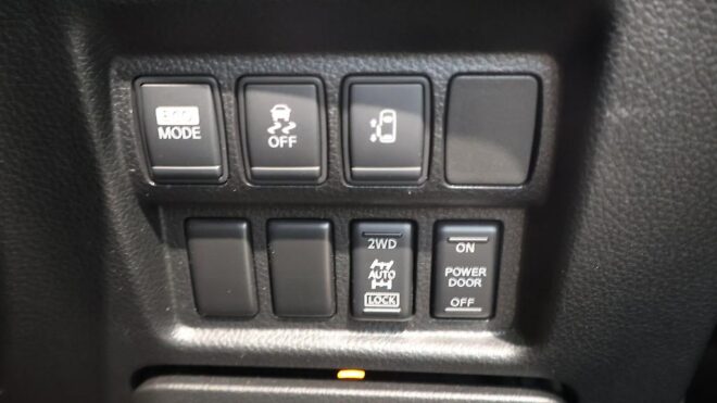 2012 Nissan Elgrand 250 Highway Star 4WD image 313226