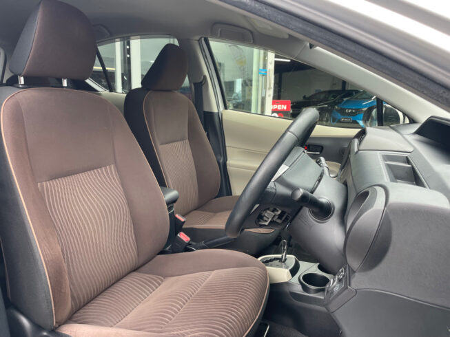 2012 Toyota Aqua G model , Push Start, Reverse Camera image 300650
