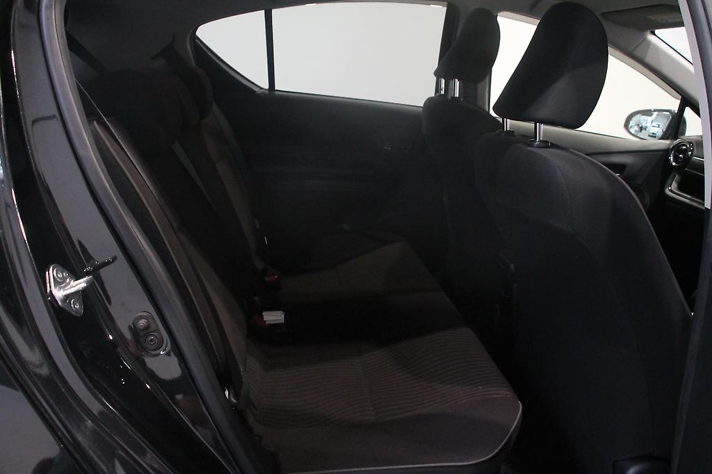 2015 Toyota Aqua G model , Push Start image 307556