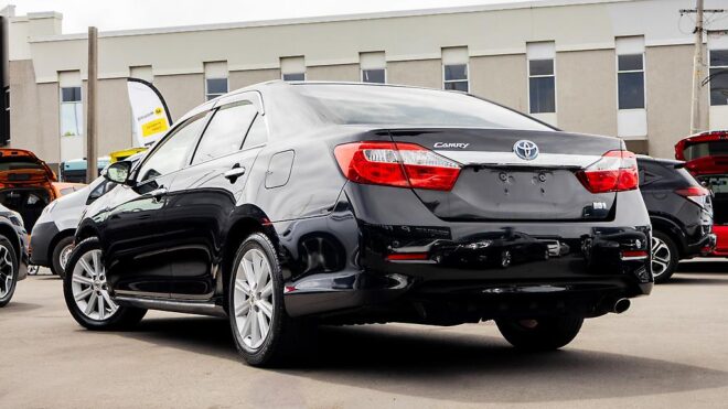 2012 Toyota Camry Hybrid G Package, Reverse camera, Cruise Control image 311177