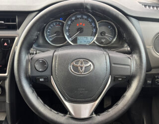2014 Toyota Auris 150X Blackish Lounge image 299855