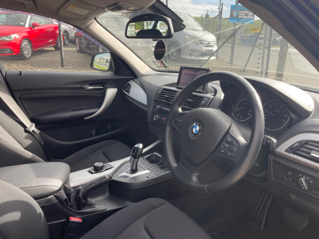 2013 Bmw 120i Sport Low KMS image 301189