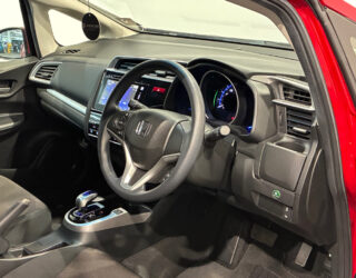 2014 Honda Fit Hybrid F-Package Low KMS image 302339
