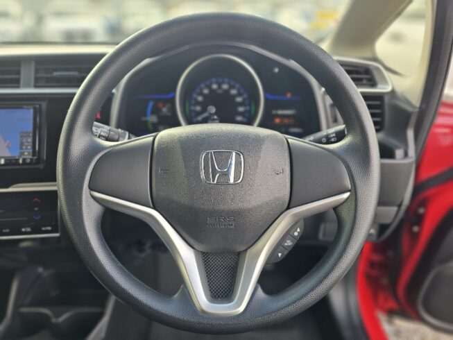 2015 Honda Fit Hybrid F-Package image 299488