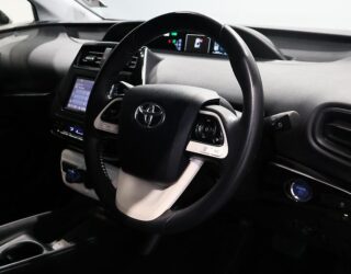 2018 Toyota Prius S Model, Cruise Control & Lane Departure Warning image 303109