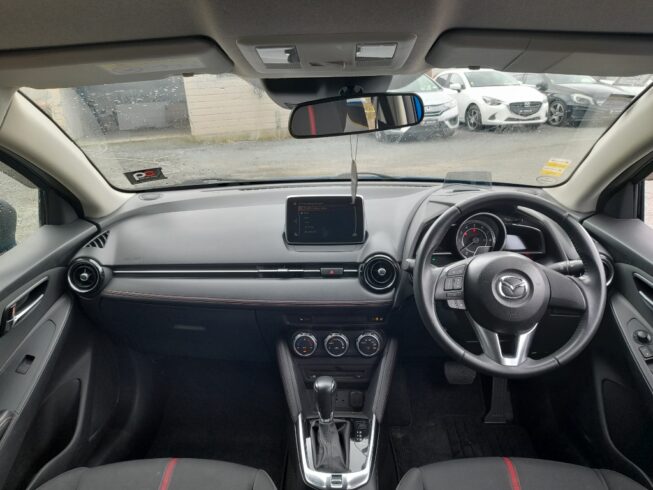 2016 Mazda Demio 13S Touring image 303021