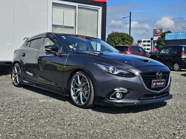2015 Mazda Axela 20S Touring L-pkg, Body Kit, Aftermarket Alloys image 299714