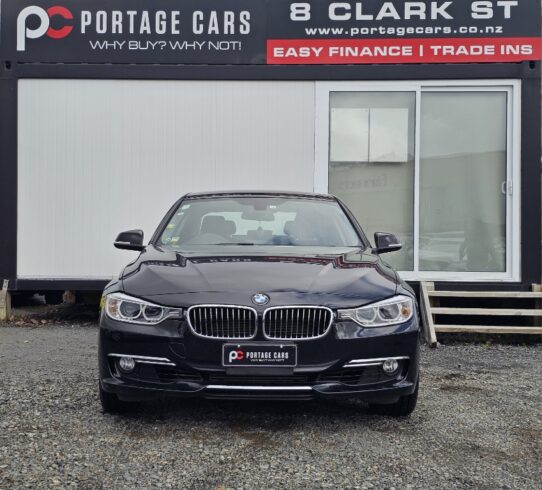 2013 Bmw 3 Series Luxury, Low KMs image 300781