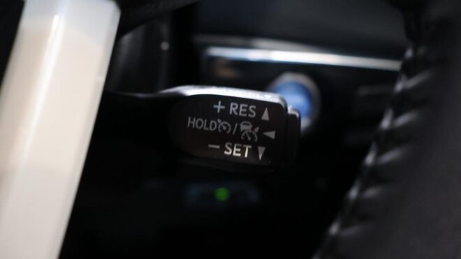 2018 Toyota Prius S Model, Cruise Control & Lane Departure Warning image 303112