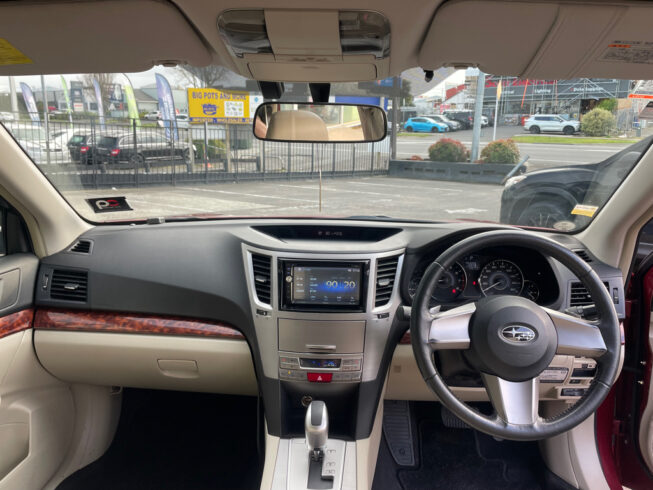 2009 Subaru Outback 4WD with leather image 299539