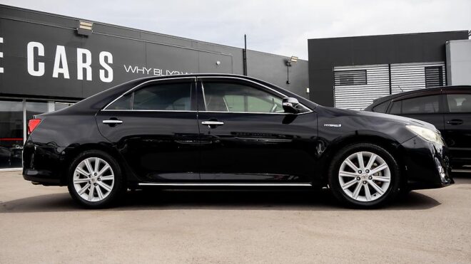 2012 Toyota Camry Hybrid G Package, Reverse camera, Cruise Control image 311175