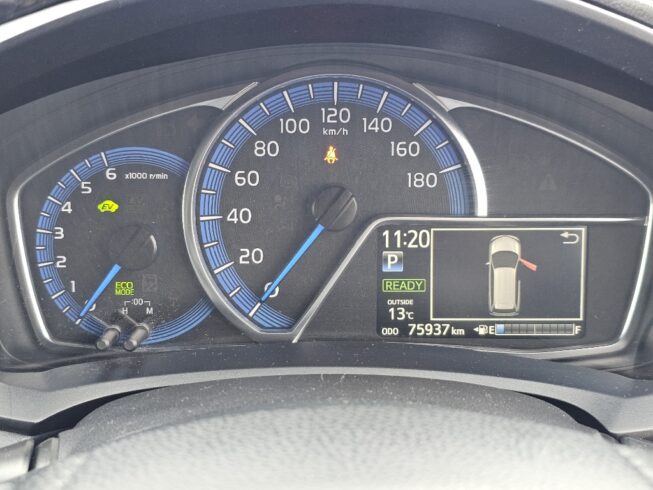 2014 Toyota Corolla Fielder Hybrid G Aero Tourer image 300867