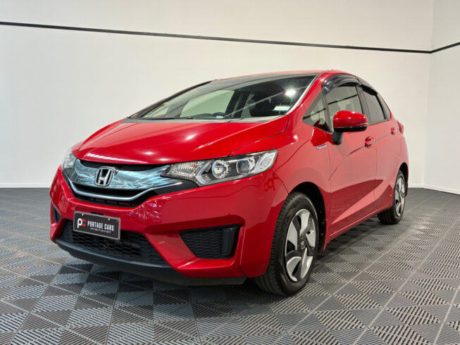 2014 Honda Fit Hybrid F-Package Low KMS image 302330