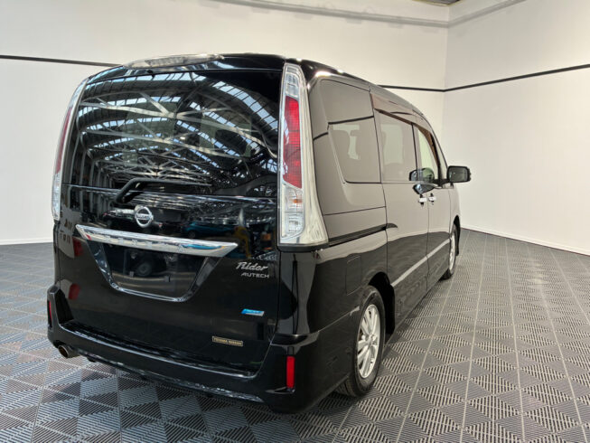 2012 Nissan Serena Rider Autech Black Line image 302349