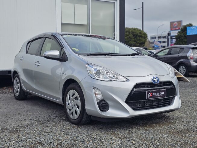2016 Toyota Aqua S Model, Low Kms, Push Start image 300913