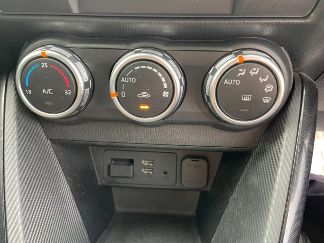 2015 Mazda Demio 13S image 300635
