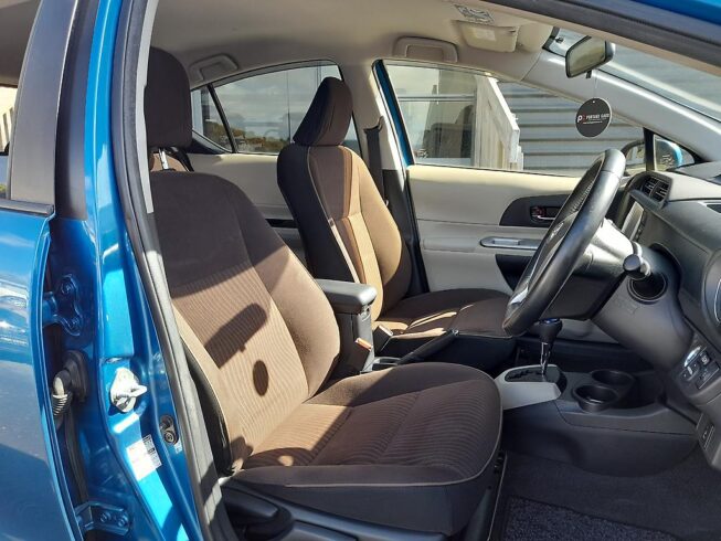 2012 Toyota Aqua G Model, Push Start, Low KMs image 301828