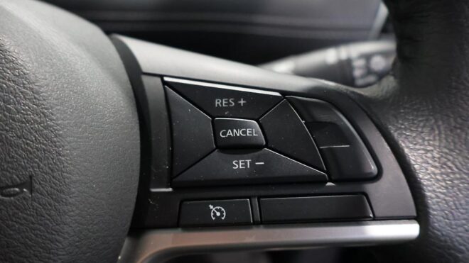 2017 Nissan Serena Highwaystar V Selection Hybrid, Dual Power Sliding Doors image 303131