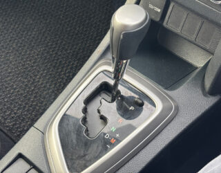 2014 Toyota Auris 150X Blackish Lounge image 299858