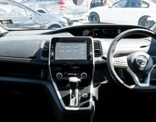 2017 Nissan Serena Highwaystar V Selection Hybrid, Dual Power Sliding Doors image 310691