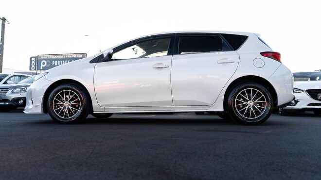 2013 Toyota Auris 180G S Package TRD Kit image 300332