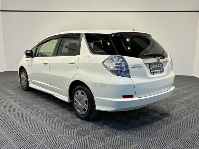 2013 Honda Fit Shuttle Hybrid image 302006