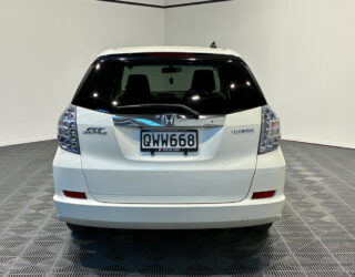 2013 Honda Fit Shuttle Hybrid image 302007