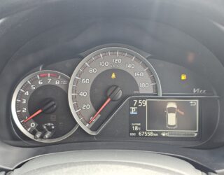 2016 Toyota Vitz F model image 299685