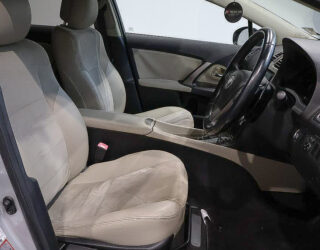 2013 Toyota Avensis Wagon Li image 303327