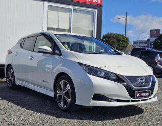 2018 Nissan Leaf X Model, 84.6% SOH, Cruise control image 302384
