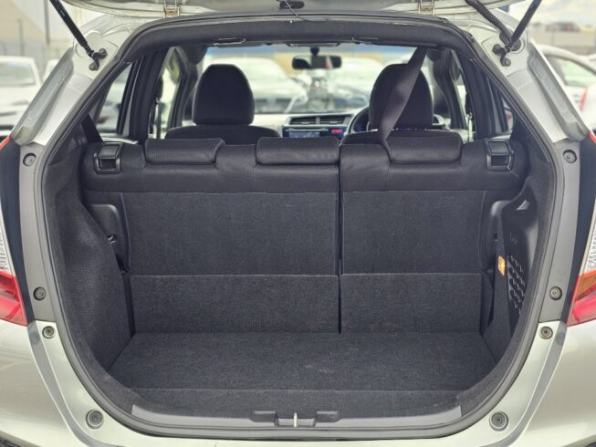2014 Honda Fit Hybrid S-Package image 299795