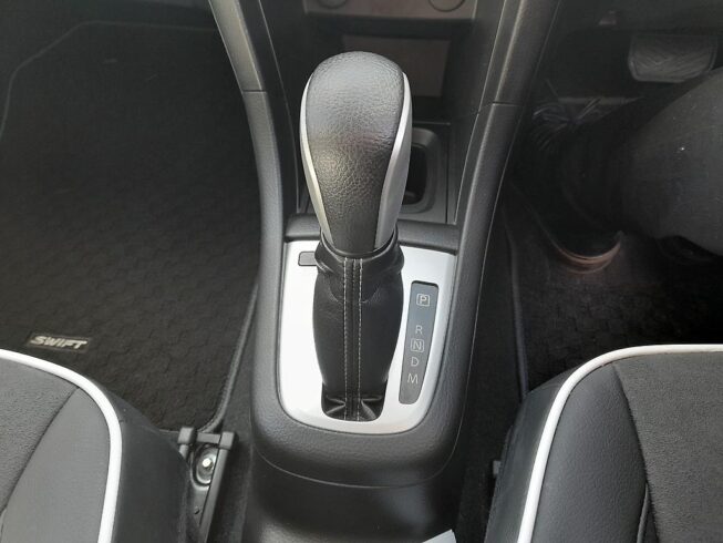 2015 Suzuki Swift image 299453