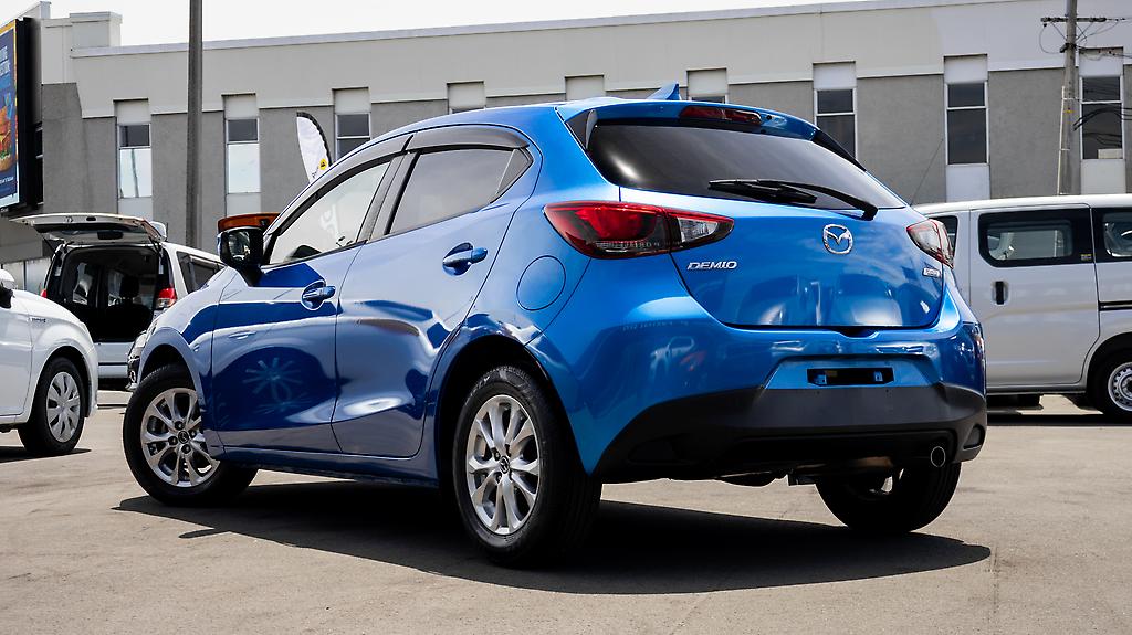 2016 Mazda Demio 13S Skyactiv, Push start image 316723