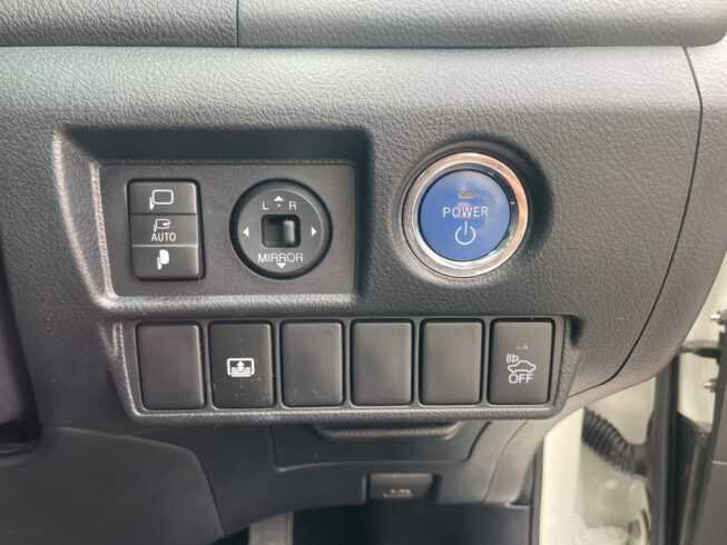 2014 Toyota Sai G Model image 300570