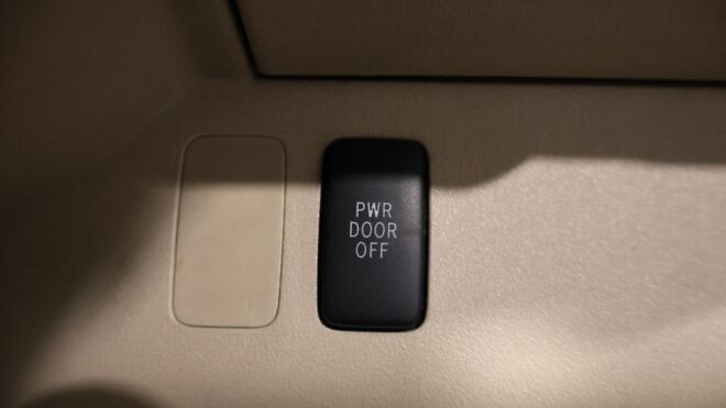 2005 Toyota Porte X Cheap Runner image 302694