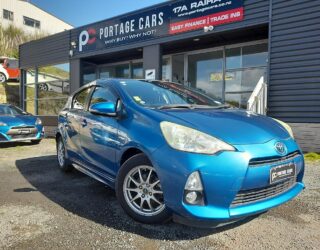 2012 Toyota Aqua G Model, Push Start, Low KMs image 301819