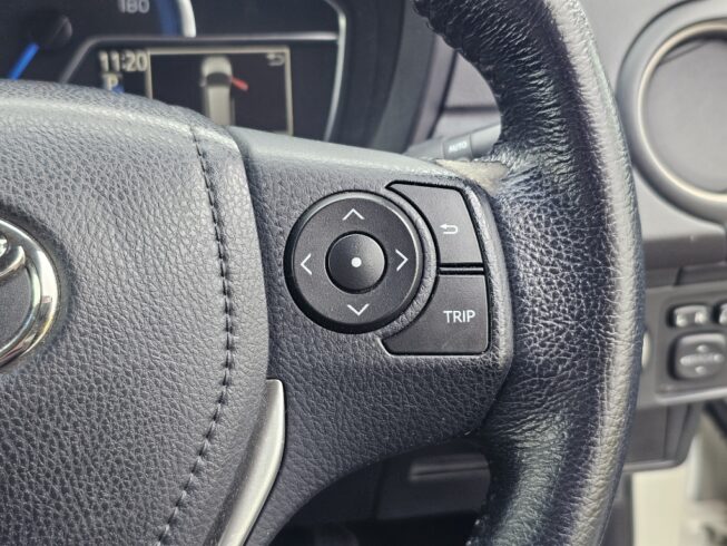 2014 Toyota Corolla Fielder Hybrid G Aero Tourer image 300866