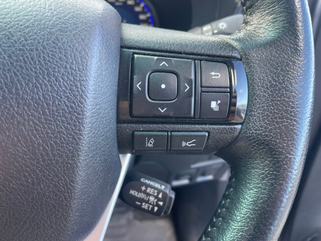 2020 Toyota Hilux SR5 TD DC 2.8DT image 300082