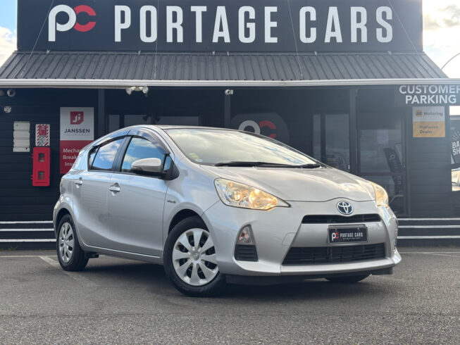2012 Toyota Aqua S Model, Push Start, Reverse Camera, Low KMs image 299862