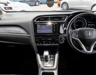 2015 Honda Shuttle Hybrid Z, Heated Seats, Reverse Camera image 312405