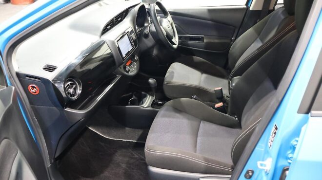 2018 Toyota Vitz Hybrid F Safety Edition, Push Start image 317009