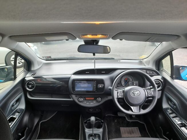 2018 Toyota Vitz Hybrid F Safety Edition, Push Start image 299355