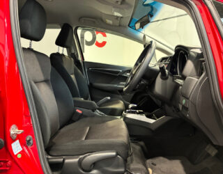 2014 Honda Fit Hybrid F-Package Low KMS image 302333